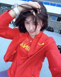 kaiyun-吴艳妮社媒晒照：准备开启战斗模式！！！